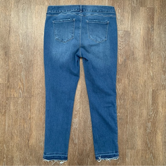 Signature Studio Jeans Size 10 - Picture 6 of 10